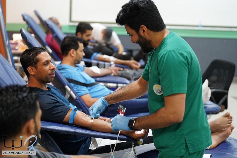 رغم الامطار الاقبال مستمر في افتتاح حملة التبرع بالدم في سنابس