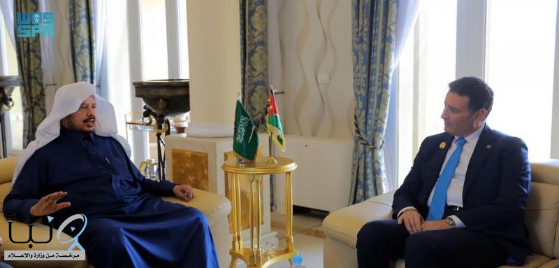 آل الشيخ يستقبل في مقر إقامته بالجزائر رئيس مجلس النواب الأردني