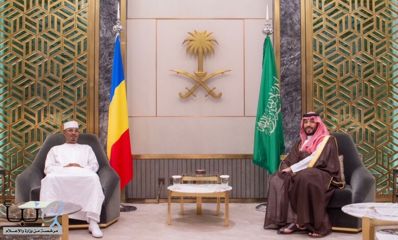 سمو ولي العهد يلتقي رئيس المجلس العسكري الانتقالي في تشاد سمو ولي العهد يلتقي رئيس المجلس العسكري الانتقالي في تشاد