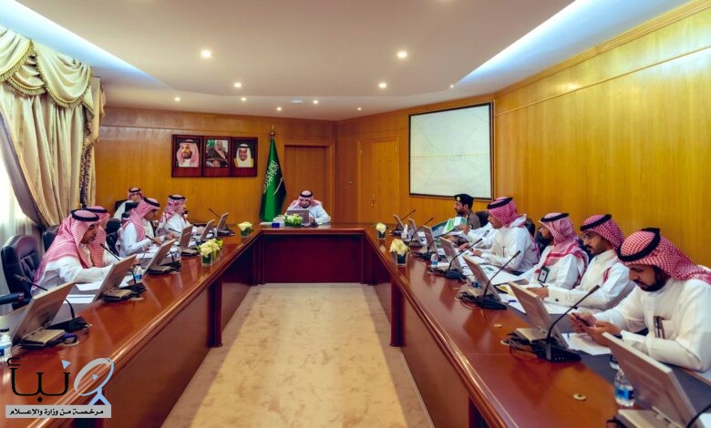 وكيل إمارة الجوف يرأس اجتماع لجنة مكافحة سوسة النخيل الحمراء