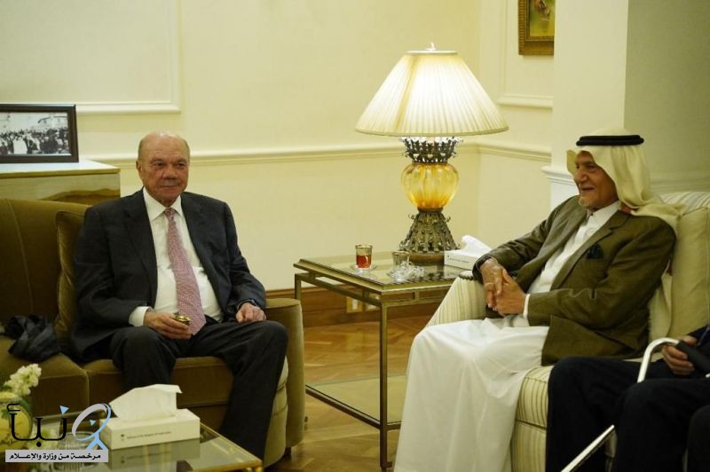 سفير المملكة لدى الأردن يقيم مأدبة عشاء على شرف الأمير تركي الفيصل