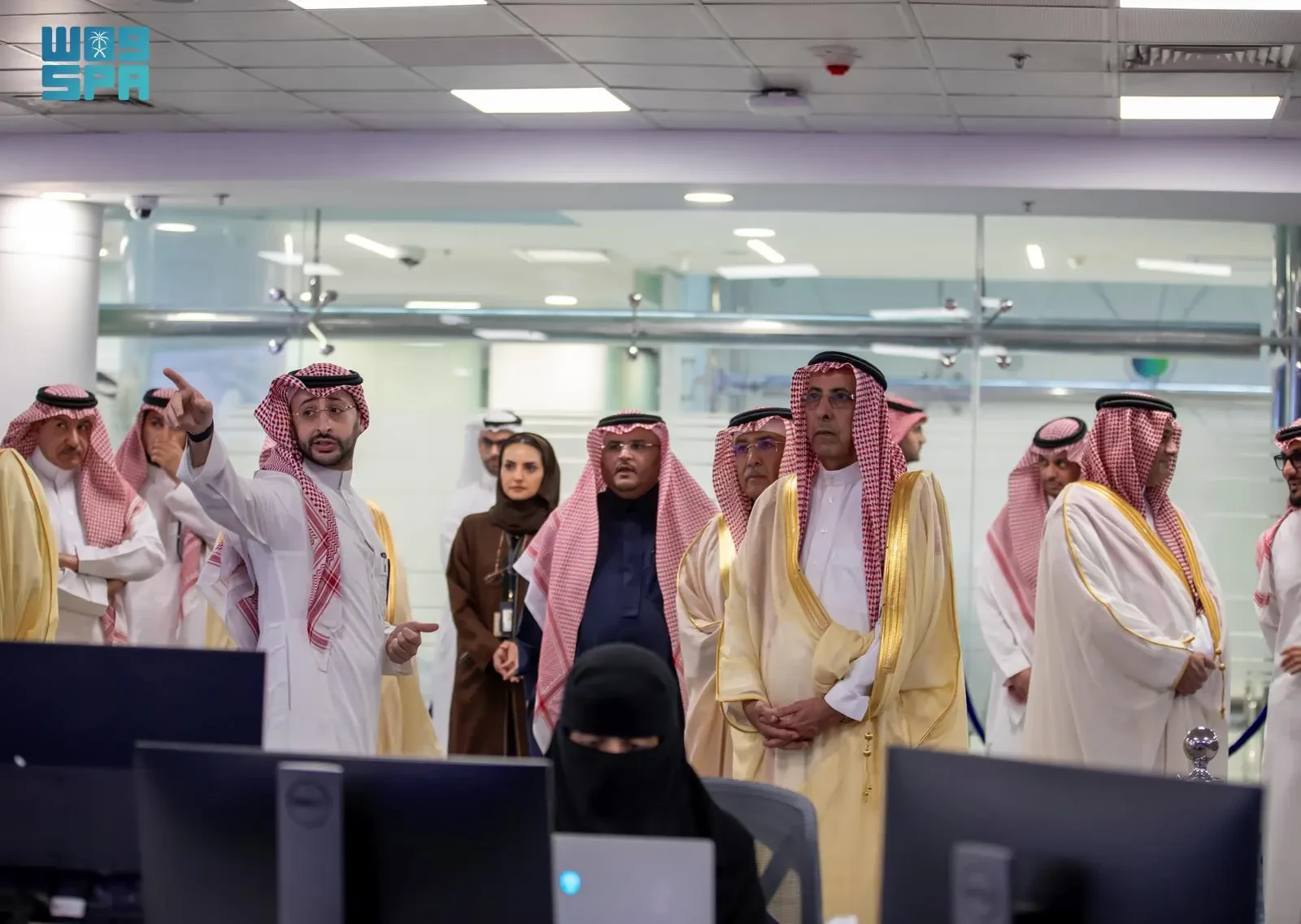المهندس السلطان يطّلع على مركز عمليات الرياض الذكية في “سدايا”