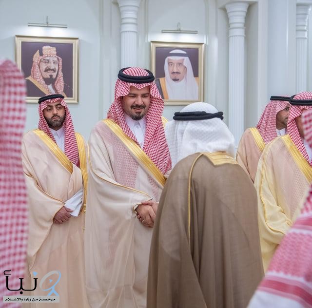 "أمير المدينة المنورة يستقبل جمعًا من المواطنين بمناسبة حلول شهر رمضان المبارك"