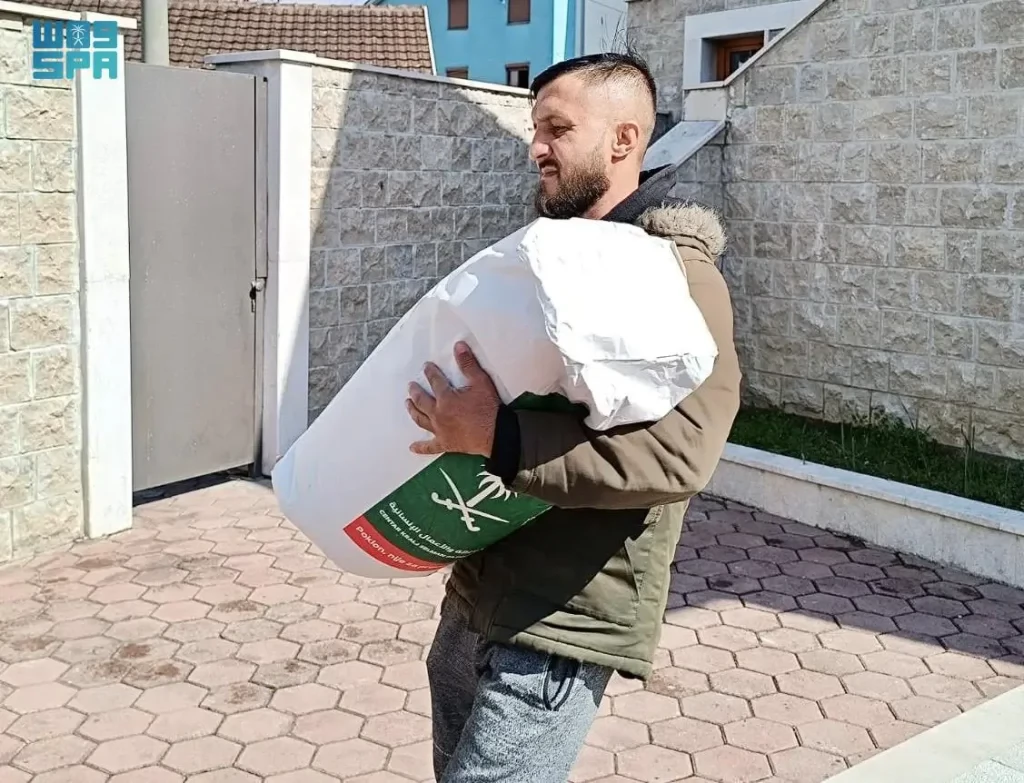 #مركز_الملك_سلمان_للإغاثة يوزع 250 سلة غذائية في الجبل الأسود