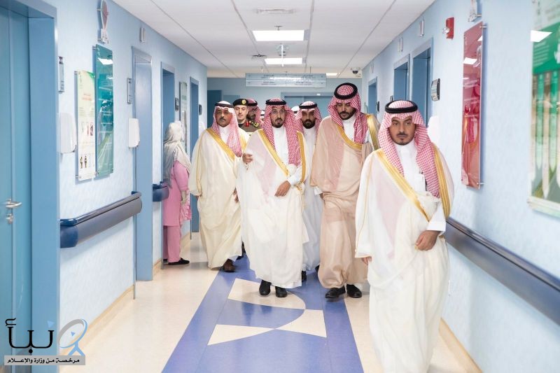 سمو محافظ الخرج يعايد المنومين بمستشفى الملك خالد بالمحافظة