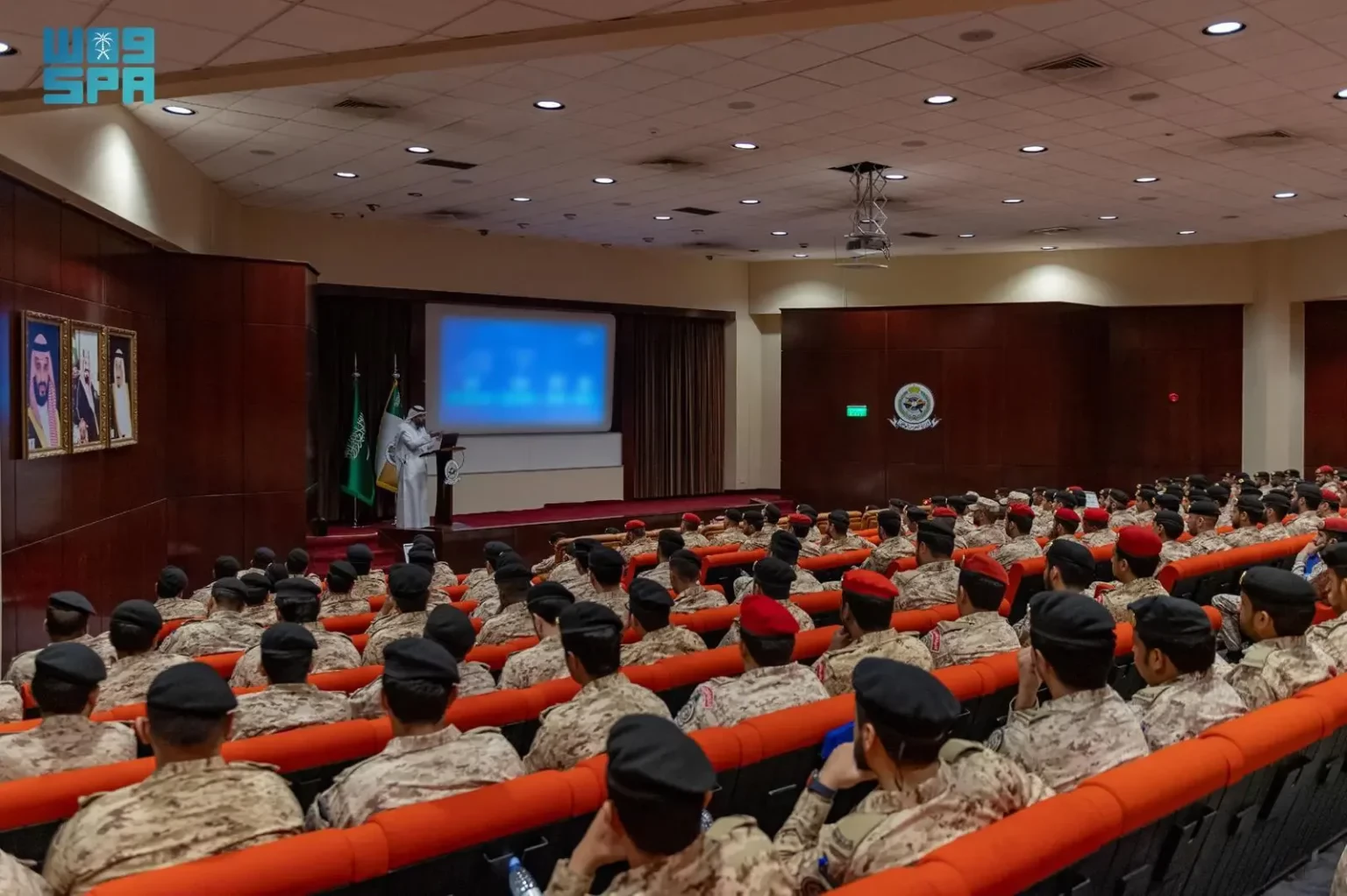 وزارة الحرس الوطني تنظم جلسة توعوية في القطاع الشرقي عن الأمن السيبراني