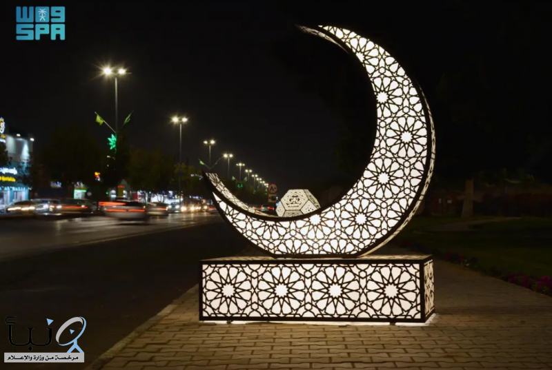شوارع #نجران وميادينها تتزيّن بالمجسمات والفوانيس الرمضانية