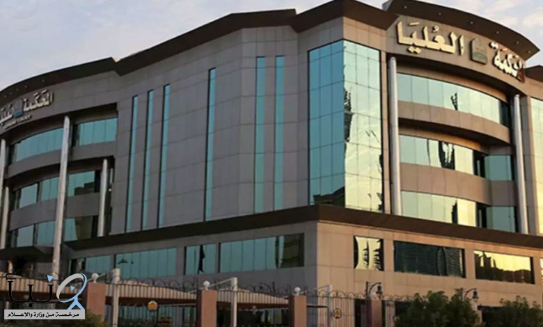 “المحكمة العليا” تدعو إلى تحري رؤية هلال شهر شوال مساء السبت 29 رمضان #عاجل