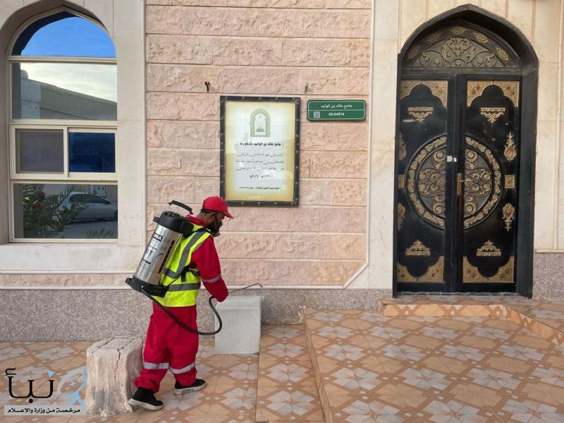 بلدية النعيرية ترفع أكثر من (26,000) م3 من الأنقاض والمخلفات بمداخل وأحياء المحافظة خلال الربع الأول من العام الحالي