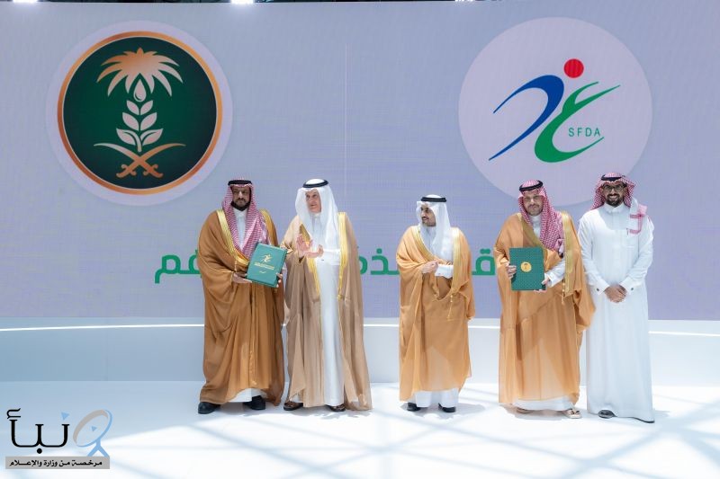 وزير "البيئة" يُدشّن برنامج "البيئة التنظيمية التجريبية" لتعزيز الابتكار وتمكين الحلول التقنية في قطاعات المنظومة