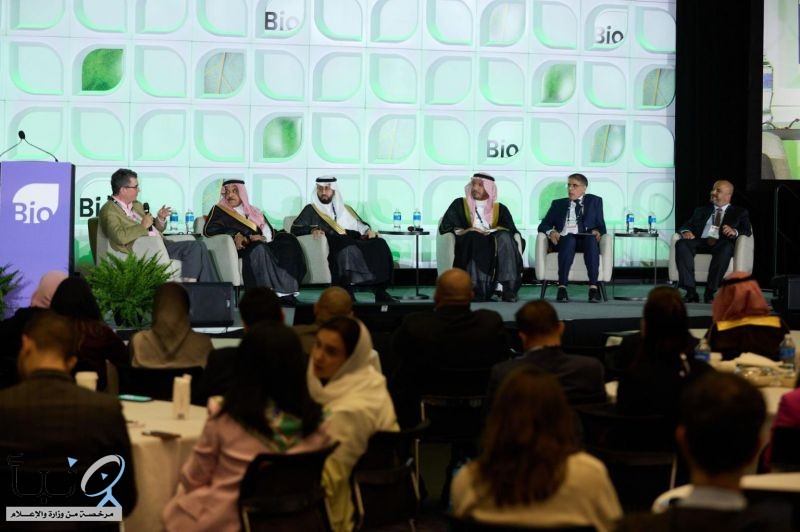 القنصل العام للمملكة في #نيويورك يزور الجناح السعودي بمؤتمر BIO الدولي للتقنية الحيوية