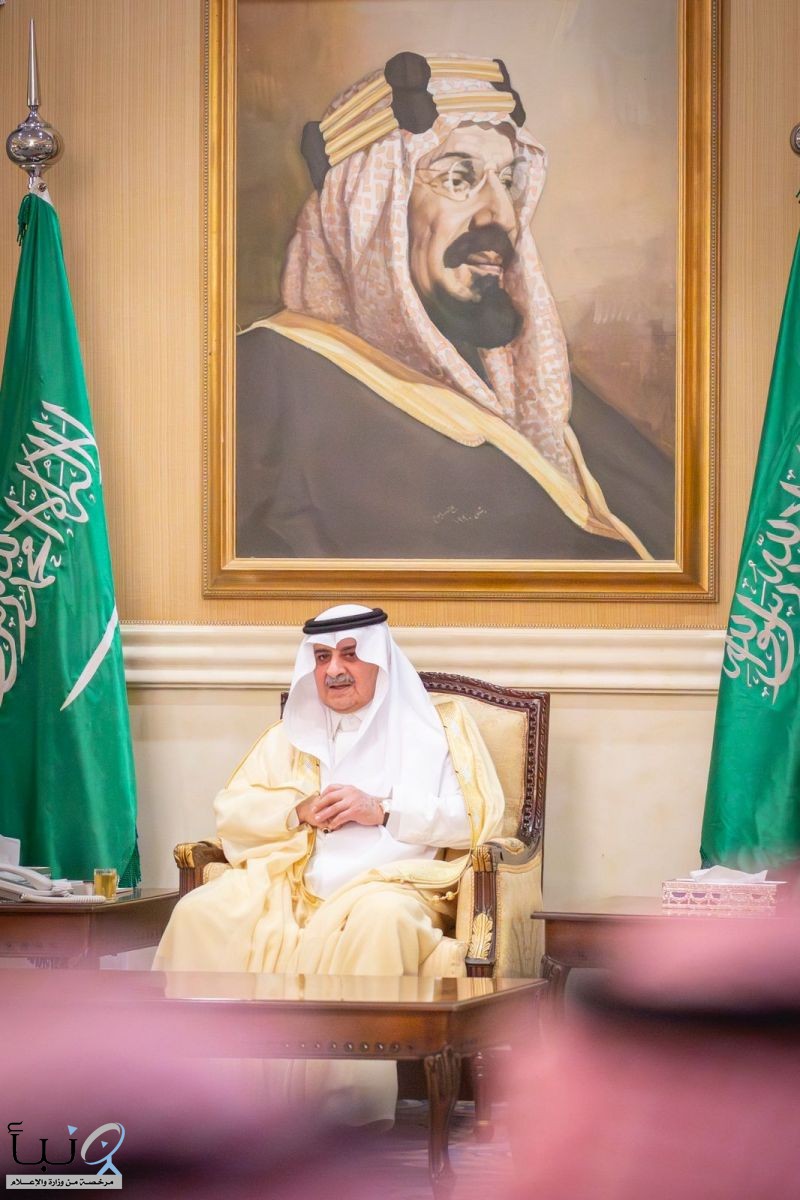 أمير تبوك ينوّه بما توليه القيادة الحكيمة من عناية واهتمام لكل ما يخدم المواطن من المشروعات التنموية