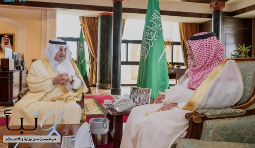 أمير #تبوك يطّلع على تقرير بداية العام الدراسي الجديد