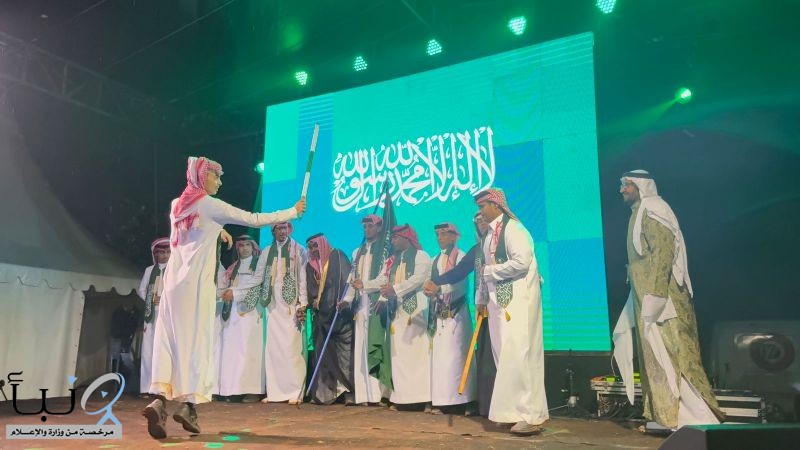 الوفد الكشفي السعودي يقدم العرضة السعودية في الجامبوري العالمي بإندونيسيا وسط تفاعل كبير من المشاركين