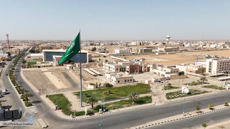 بلدية وادي الدواسر تُزيّن الشوارع والميادين احتفاءً باليوم الوطني الـ95