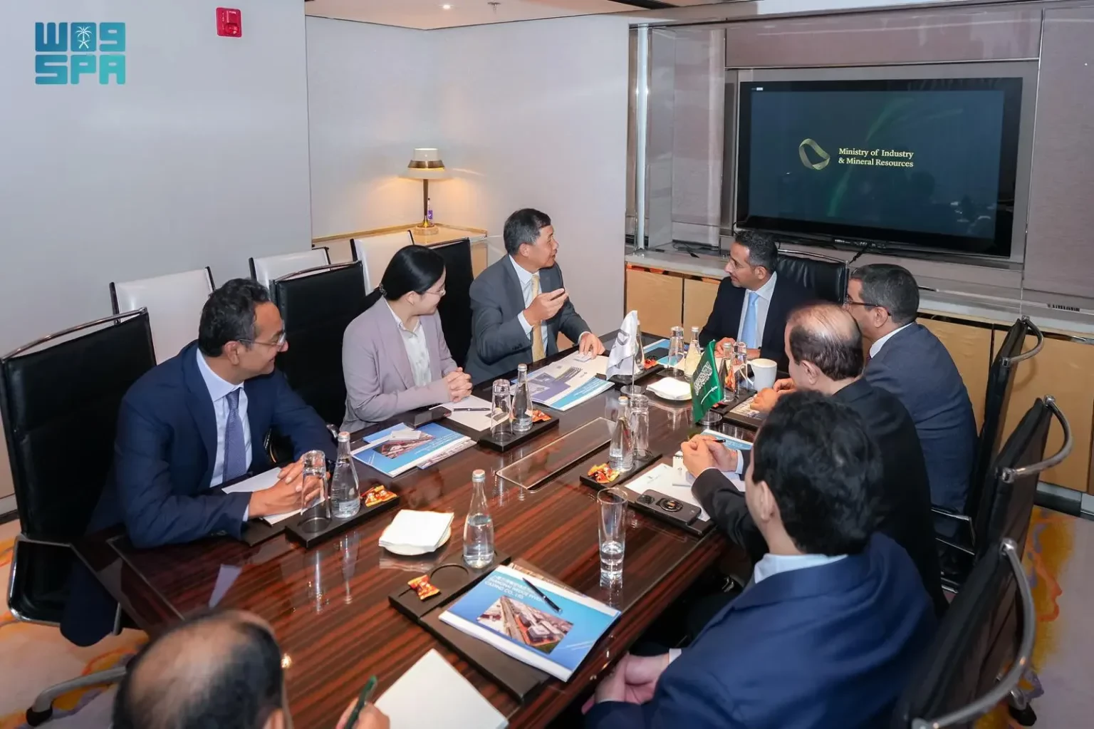 “الخريف” يستعرض الفرص الاستثمارية أمام #الشركات_الصناعية في #شنغهاي