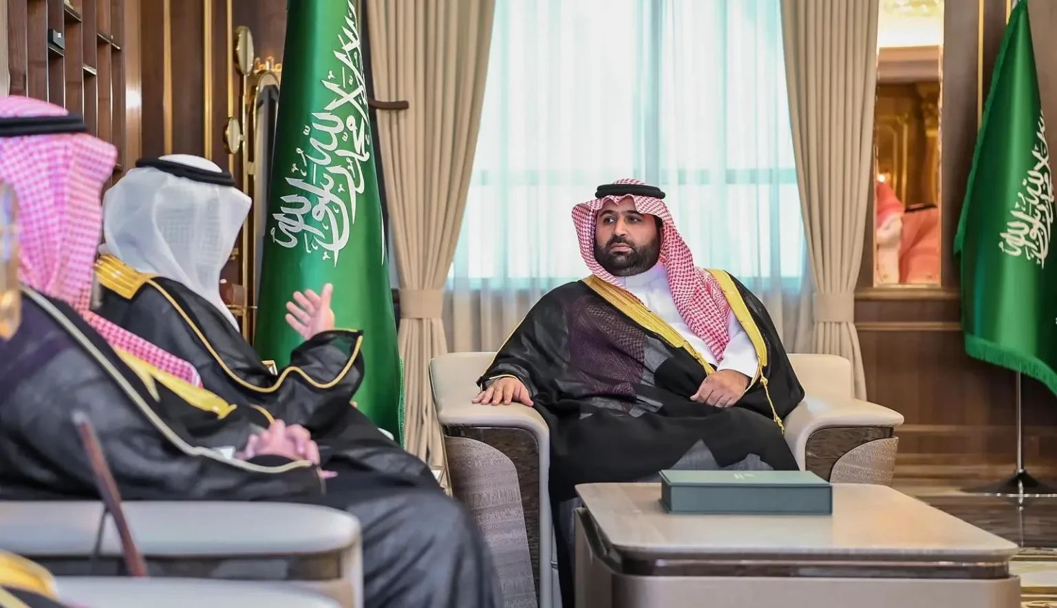 أمير جازان يطلع على المخطط الإستراتيجي للهيئة السعودية للمقاولين لتطوير القطاع بالمنطقة