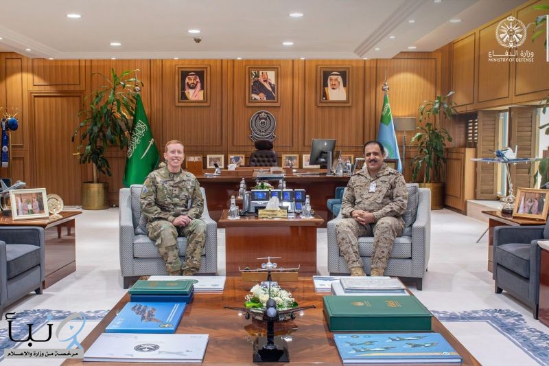 نائب قائد القوات الجوية يستقبل قائد القوات الجوية الفضائية الأمريكية المركزية