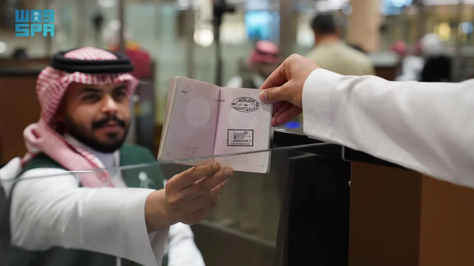 الداخلية تطلق ختمًا خاصًّا بمعرض الطيران العام 2025