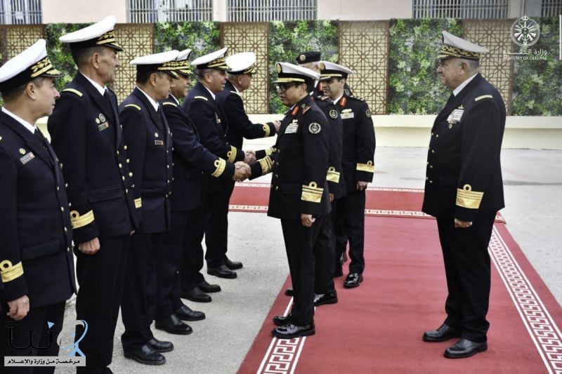 رئيس أركان القوات البحرية يبحث في تونس تعزيز التعاون الأمني وتبادل الخبرات