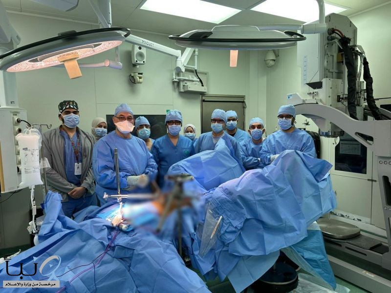 جراحة الـ 13 ساعة تنقذ شابًا ثلاثينيًا من ورم مرتجع بالقولون والمستقيم في “طبية مكة”