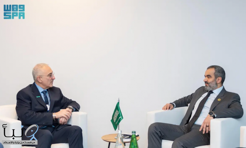 السواحه يجتمع بقادة شركات تقنية الفضاء لتعزيز شراكات البنية التحتية الرقمية والذكاء الاصطناعي