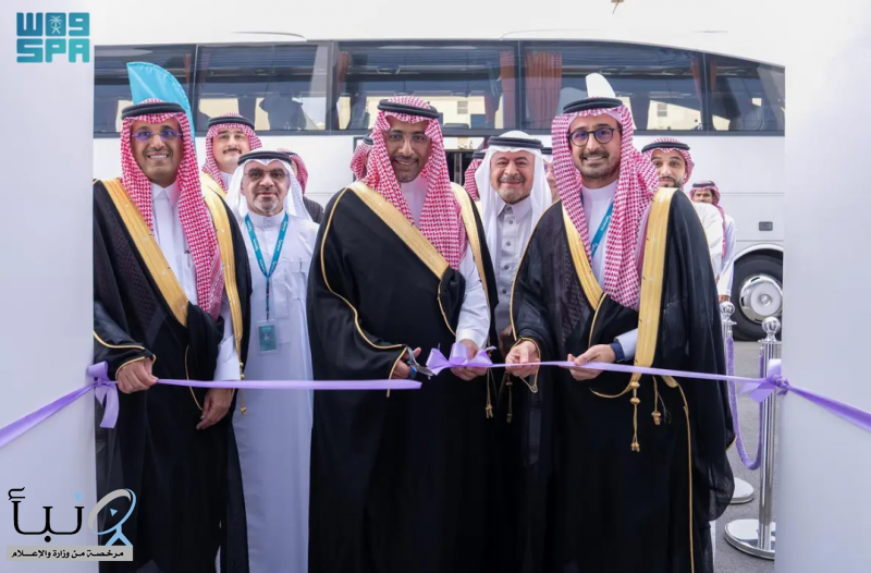 وزير الصناعة والثروة المعدنية يدشّن خطوط إنتاج جديدة لتصنيع الأدوية والمستلزمات الطبية بجدة وزير الصناعة والثروة المعدنية يدشّن خطوط إنتاج جديدة لتصنيع الأدوية والمستلزمات الطبية بجدة