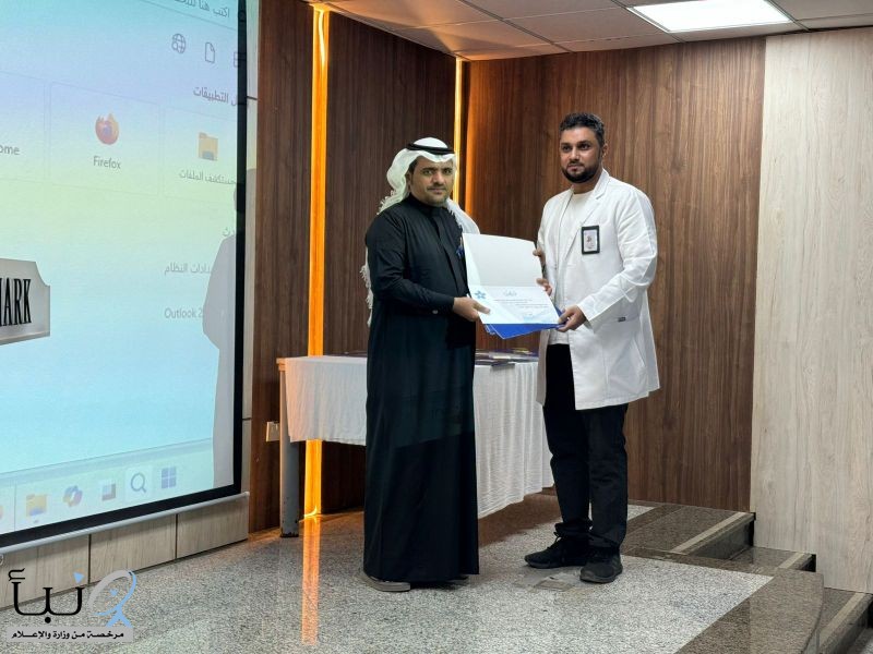 بالصور مدير مستشفى بيش العام يرعى الحفل الختامي لعام 2025م ويكرّم المتميزين في الجودة وتجربة المريض بالصور مدير مستشفى بيش العام يرعى الحفل الختامي لعام 2025م ويكرّم المتميزين في الجودة وتجربة المريض