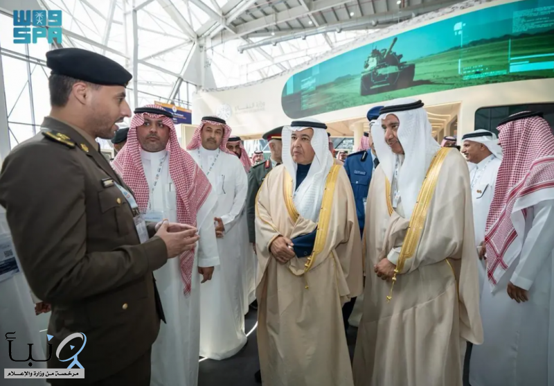 مساعد وزير الدفاع للشؤون التنفيذية يزور جناح وزارة الداخلية في معرض الدفاع العالمي مساعد وزير الدفاع للشؤون التنفيذية يزور جناح وزارة الداخلية في معرض الدفاع العالمي