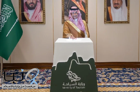 وزير السياحة يدشّن حملة “الجود منّا وفينا” دعمًا لمبادرة جود الإسكان