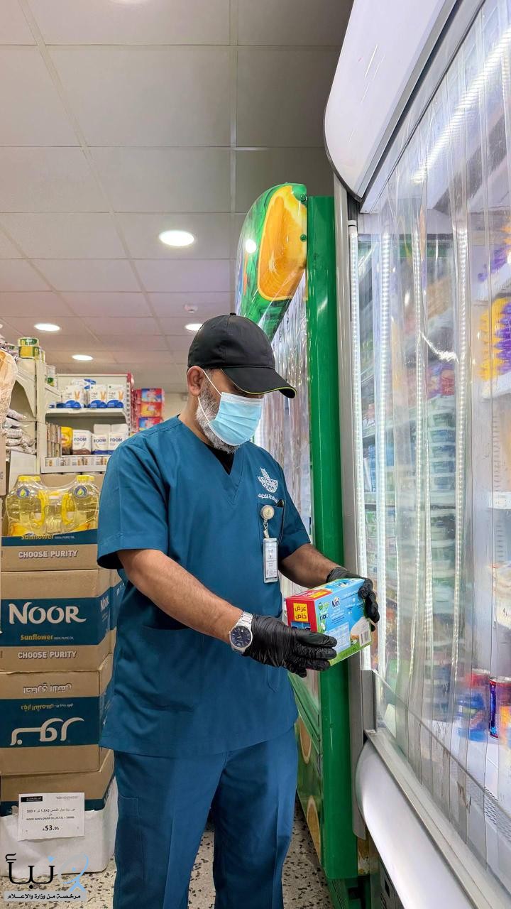 بلدية القطيف تكثف جولاتها الرقابية خلال شهر رمضان المبارك بلدية القطيف تكثف جولاتها الرقابية خلال شهر رمضان المبارك