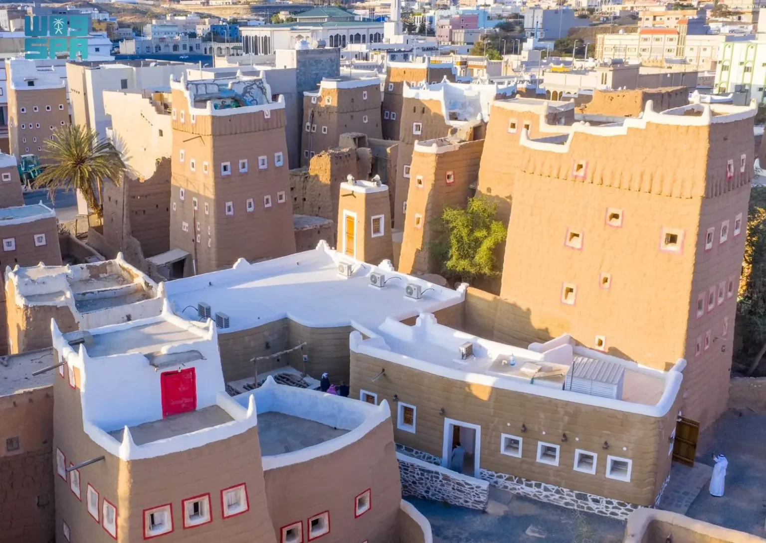 مشروع الأمير محمد بن سلمان لتطوير المساجد التاريخية يحيي “مسجد الحوزة” التاريخي في عسير. مشروع الأمير محمد بن سلمان لتطوير المساجد التاريخية يحيي “مسجد الحوزة” التاريخي في عسير.