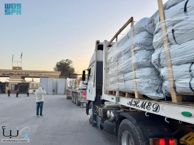 مركز الملك سلمان للإغاثة يسيّر قافلة مساعدات إنسانية عبر منفذ رفح إلى قطاع غزة