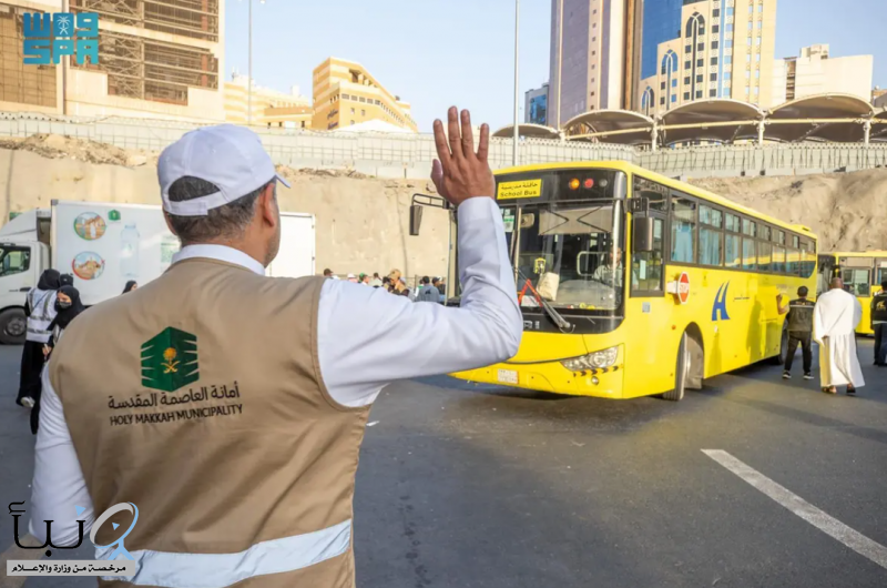 وزارة البلديات والإسكان ترفع جاهزيتها للعشر الأواخر بـ 18 ألف كادر و6 آلاف آلية لخدمة الزوار والمعتمرين وزارة البلديات والإسكان ترفع جاهزيتها للعشر الأواخر بـ 18 ألف كادر و6 آلاف آلية لخدمة الزوار والمعتمرين