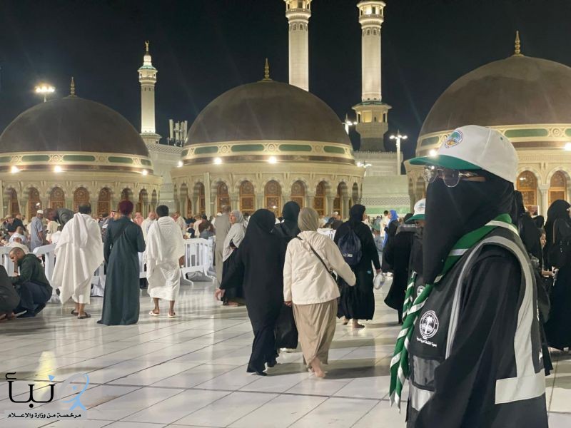 الكشافة يواصلون تنظيم وإرشاد المعتمرين بالحرم المكي خلال العشر الأواخر من رمضان