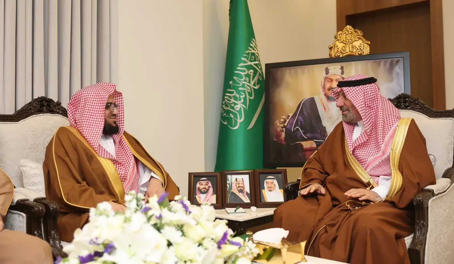 أمير نجران ينوه بدعم القيادة الرشيدة للمنظومة العدلية لترسيخ قيم العدالة