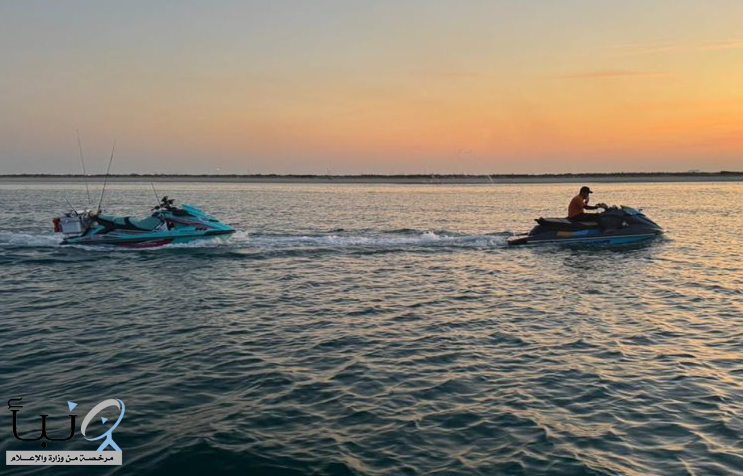 حرس الحدود بالمنطقة الشرقية ينقذ مواطنين تعطلت واسطتهما البحرية في عرض البحر