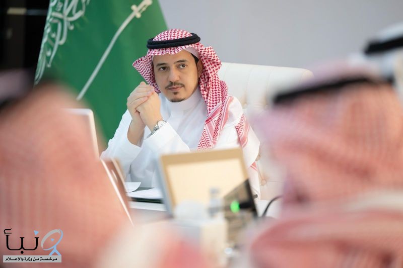 معالي د. الأحيدب يترأس اجتماع لجنة التعاملات الإلكترونية لمناقشة حالات استخدام الذكاء الاصطناعي في ديوان المظالم