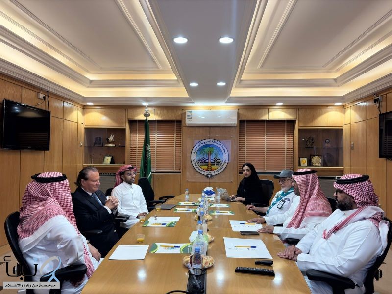 رئيس لجنة مبادرة رسل السلام العالمية يزور جمعية الكشافة العربية السعودية