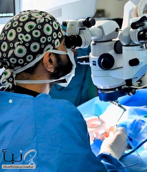 مستشفى أحد يعيد البصر لحاجة جزائرية بعد جراحة دقيقة لانفصال الشبكية خلال موسم الحج