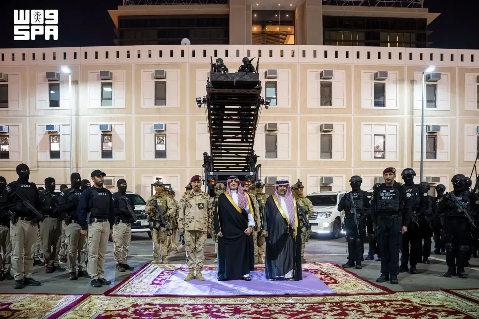وزير الداخلية يتفقد جاهزية قوات الأمن الخاصة المشاركة في مهام أمن الحج