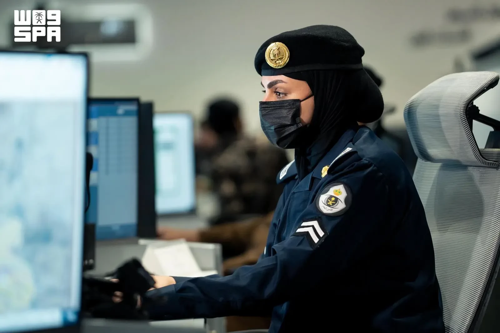 المرأة السعودية في وزارة الداخلية خلال موسم الحج.. شريك أمني وإنساني