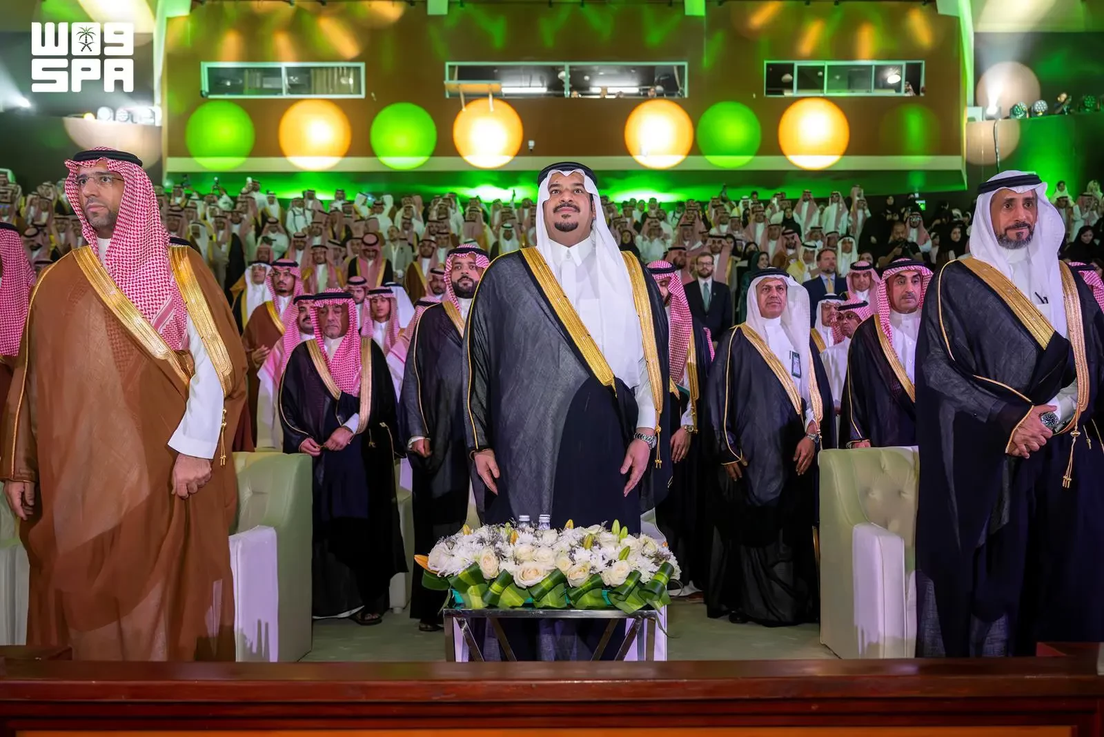 نائب أمير الرياض يرعى حفل تخريج الدفعة الـ 51 من طلاب مدارس الرياض نائب أمير الرياض يرعى حفل تخريج الدفعة الـ 51 من طلاب مدارس الرياض