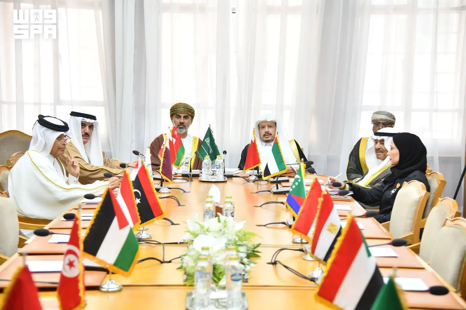 رئيس مجلس الشورى رئيس الاتحاد البرلماني العربي يشارك في الاجتماع التنسيقي لرؤساء المجالس التشريعية الخليجية