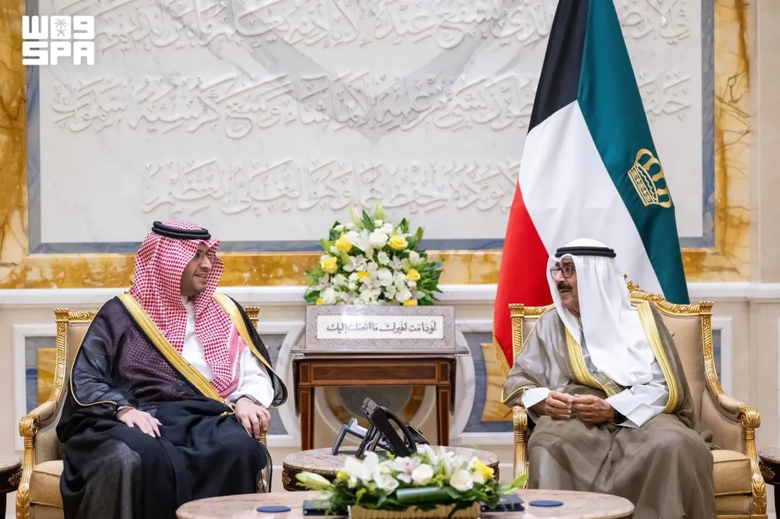 أمير دولة الكويت يستقبل الأمير تركي بن محمد بن فهد