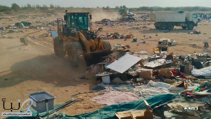 أمانة جدة تضبط 230 بسطة عشوائية في الخمرة وتصادر ملابس وخردوات
