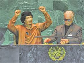 المسماري: يستيقظ القذافي ويقول لي هاتِ العبد ويقصد الرئيس الأفريقي الزائر!