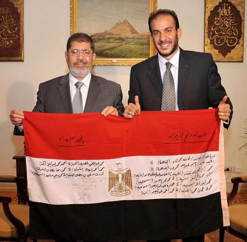 الرئيس المصري يتمنى التوفيق للشهداء واعلامي يسخر منه 