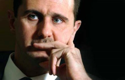 صحفي منشق : بشار الأسد ينام ساعة واحدة ويشاهد 16 قناة معارضة