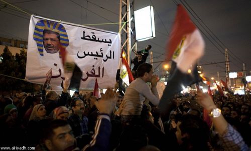 العنف يتسع في مصر والمعارضة تحمل "مرسي" المسئولية